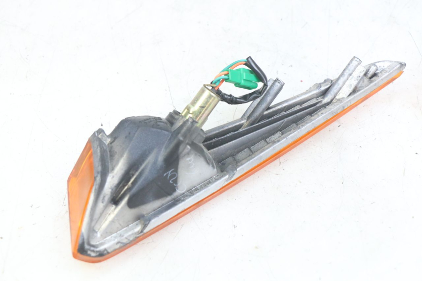 photo de LEFT FRONT TURN SIGNAL HONDA SCV LEAD 100 (2003 - 2007)