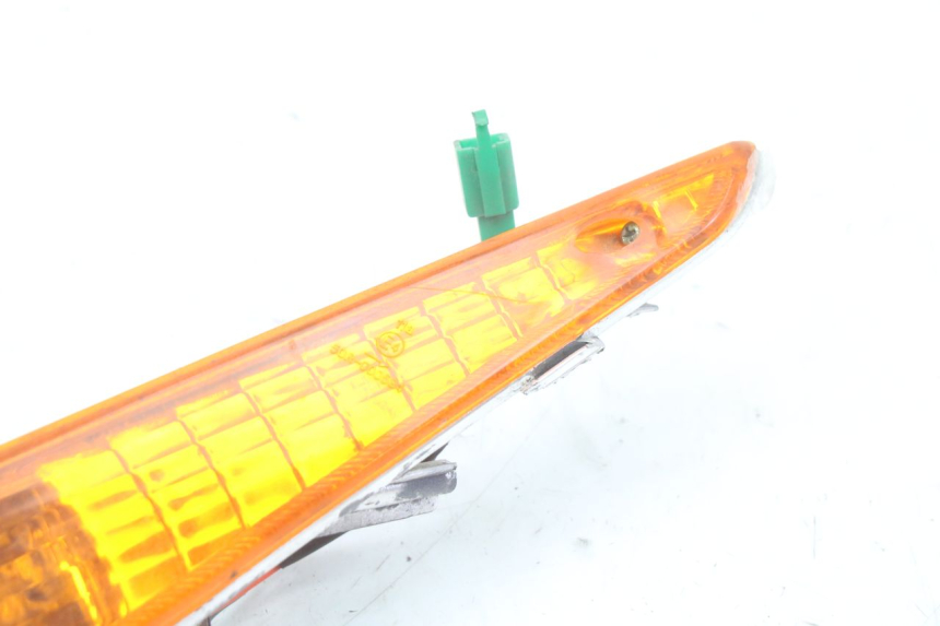 photo de LEFT FRONT TURN SIGNAL HONDA SCV LEAD 100 (2003 - 2007) - Zoom on usage condition
