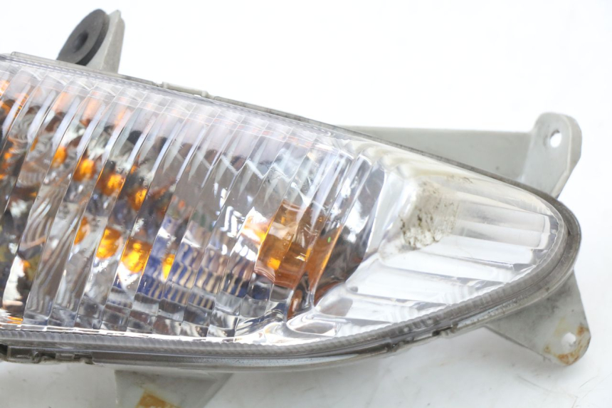 photo de LEFT FRONT TURN SIGNAL SUZUKI BURGMAN 125 (2007 - 2014)