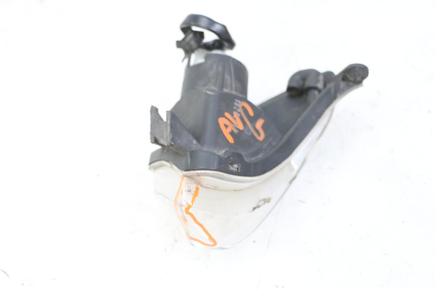 photo de FRONT LEFT TURN SIGNAL SUZUKI BURGMAN 125 (2015 - 2017)