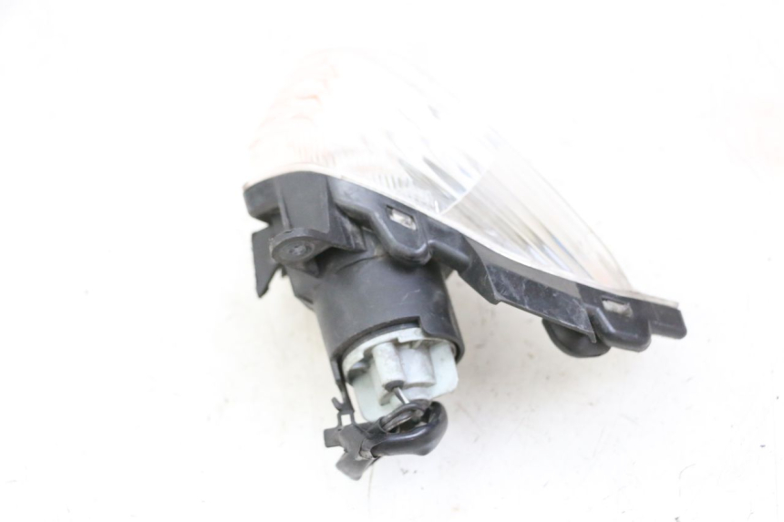 photo de FRONT LEFT TURN SIGNAL SUZUKI BURGMAN 125 (2015 - 2017)