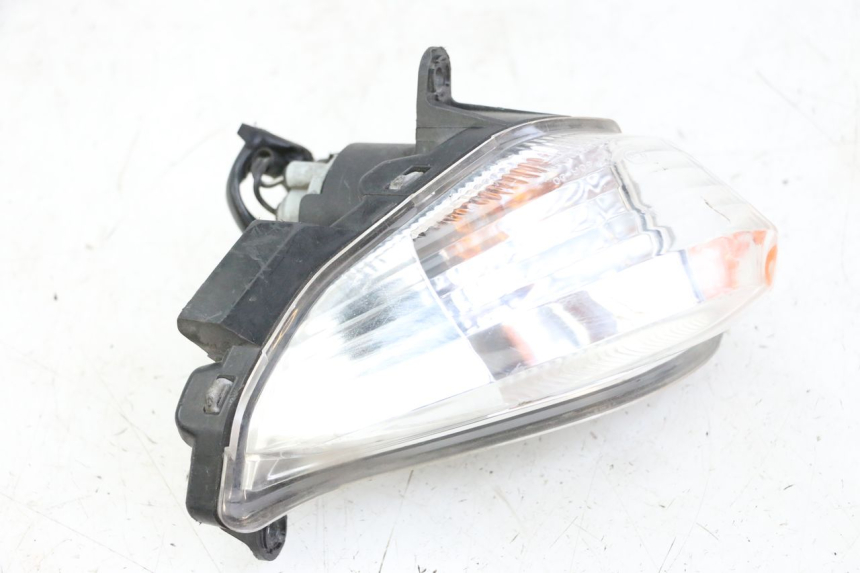 photo de FRONT LEFT TURN SIGNAL SUZUKI BURGMAN 125 (2015 - 2017)