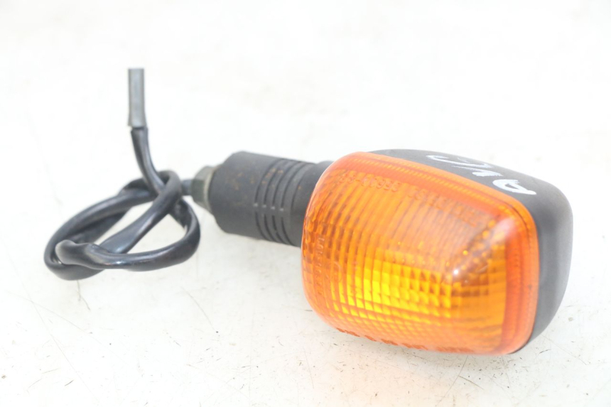 photo de LEFT FRONT TURN SIGNAL SUZUKI SV N 650 (1999 - 2002)