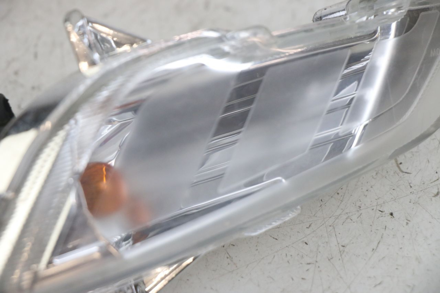 photo de FRONT LEFT TURN SIGNAL PEUGEOT TWEET 4T 50 (2014 - 2019)