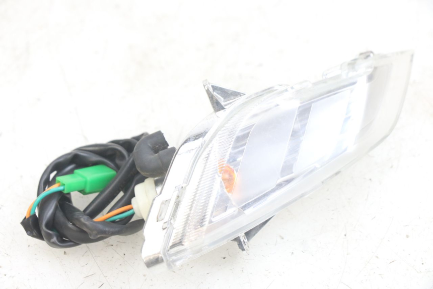 photo de FRONT LEFT TURN SIGNAL PEUGEOT TWEET 4T 50 (2014 - 2019)