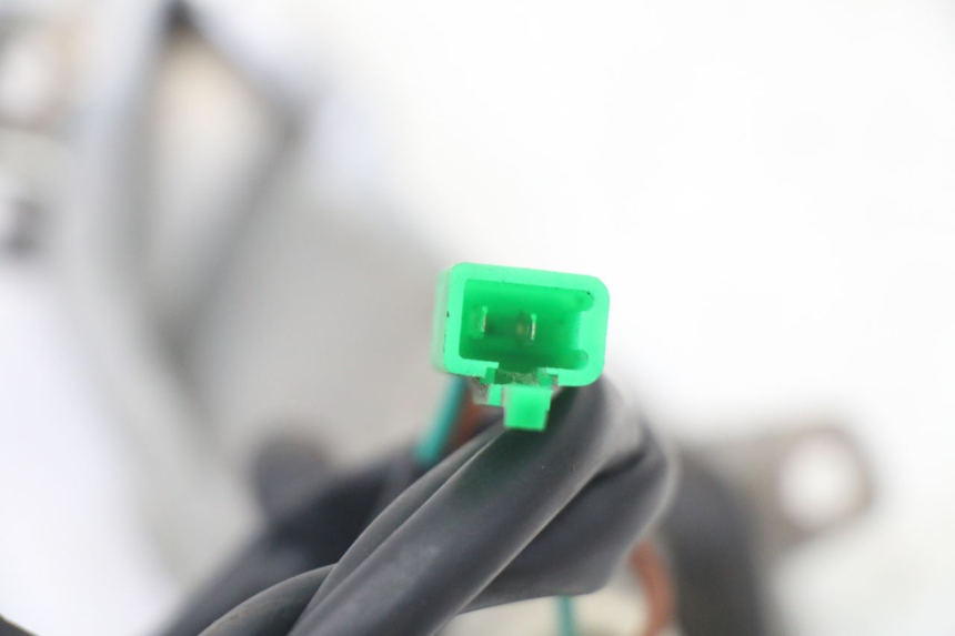 photo de LEFT FRONT TURN SIGNAL PEUGEOT TWEET 4T 50 (2018 - 2020)