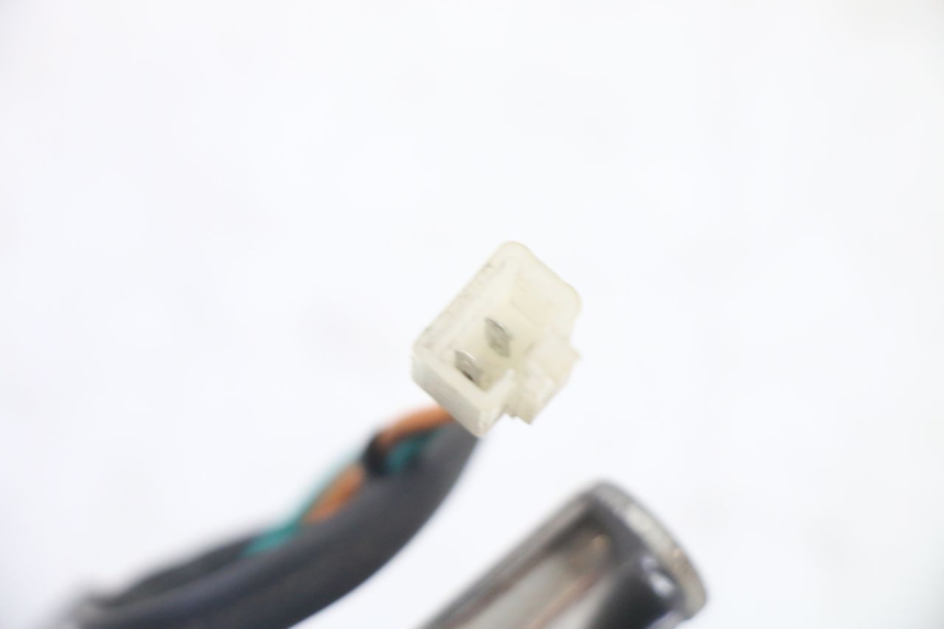 photo de LEFT FRONT TURN SIGNAL PEUGEOT V-CLIC VCLIC 50 (2007 - 2013)