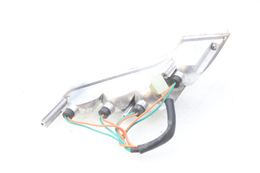 photo de LEFT FRONT TURN SIGNAL PEUGEOT VIVACITY NEW 4T 50 (2008 - 2017)