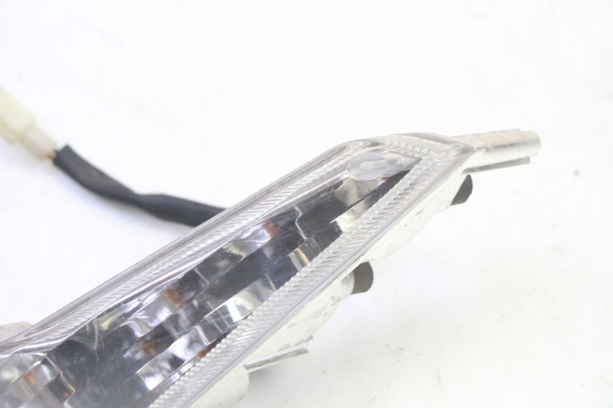 photo de LEFT FRONT TURN SIGNAL PEUGEOT VIVACITY NEW 4T 50 (2008 - 2017)