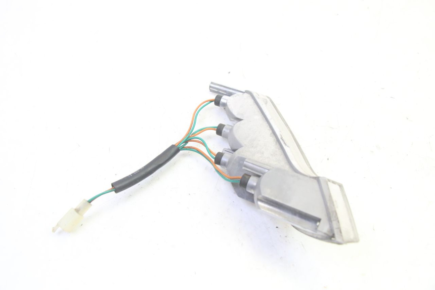 photo de LEFT FRONT TURN SIGNAL PEUGEOT VIVACITY NEW 4T 50 (2008 - 2017)