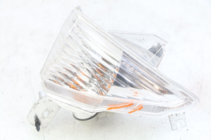 photo de LEFT FRONT TURN SIGNAL YAMAHA X-MAX XMAX 125 (2010 - 2014)