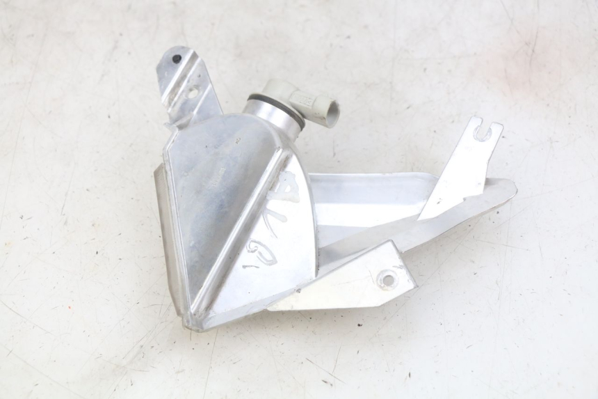 photo de LEFT FRONT TURN SIGNAL YAMAHA X-MAX XMAX 125 (2010 - 2014)