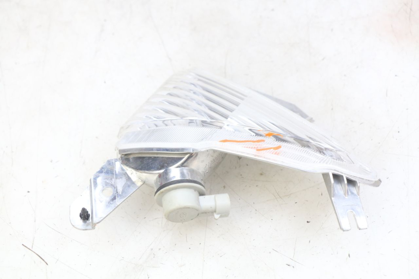 photo de LEFT FRONT TURN SIGNAL YAMAHA X-MAX XMAX 125 (2010 - 2014)