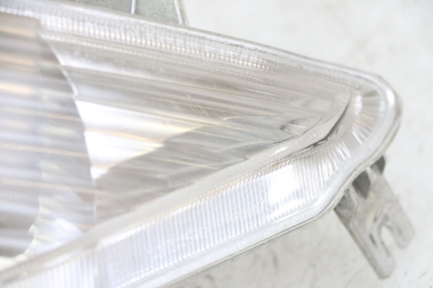 photo de LEFT FRONT TURN SIGNAL YAMAHA X-MAX XMAX 125 (2010 - 2014)
