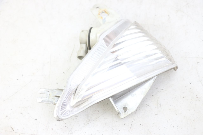 photo de LEFT FRONT TURN SIGNAL YAMAHA X-MAX XMAX 125 (2010 - 2014)