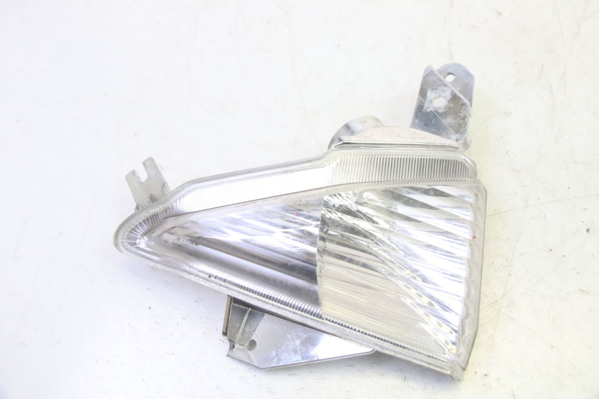 photo de LEFT FRONT TURN SIGNAL YAMAHA X-MAX XMAX 125 (2010 - 2014)