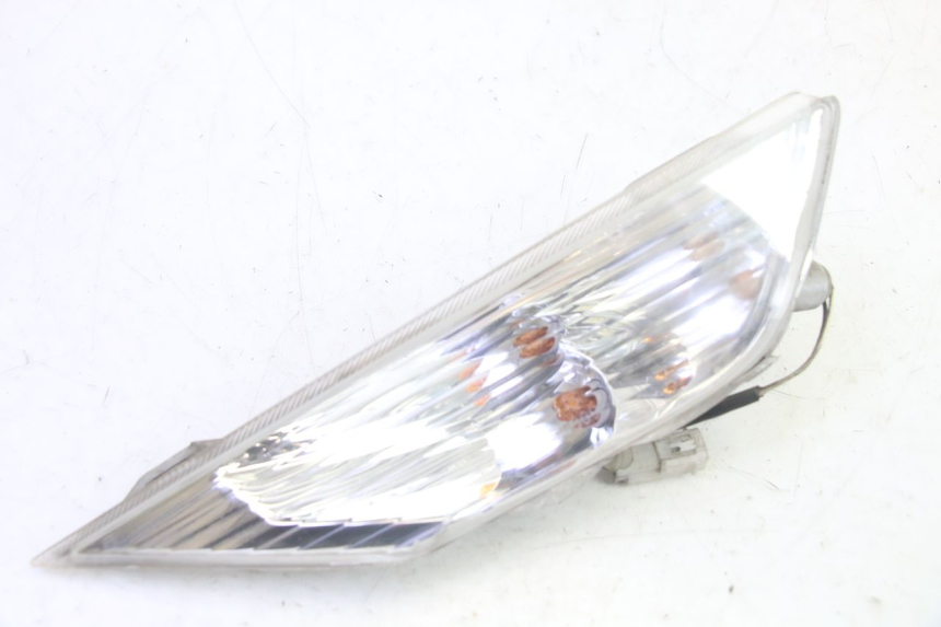 photo de LEFT FRONT TURN SIGNAL PIAGGIO X8 125 (2004 - 2007) - Main view