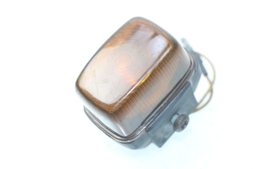 photo de FRONT LEFT TURN SIGNAL  YAMAHA BW'S 50 (1999 - 2003)