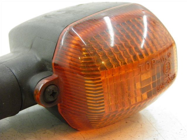 photo de FRONT LEFT TURN SIGNAL  YAMAHA FZS FAZER 1000 (2003 - 2005)