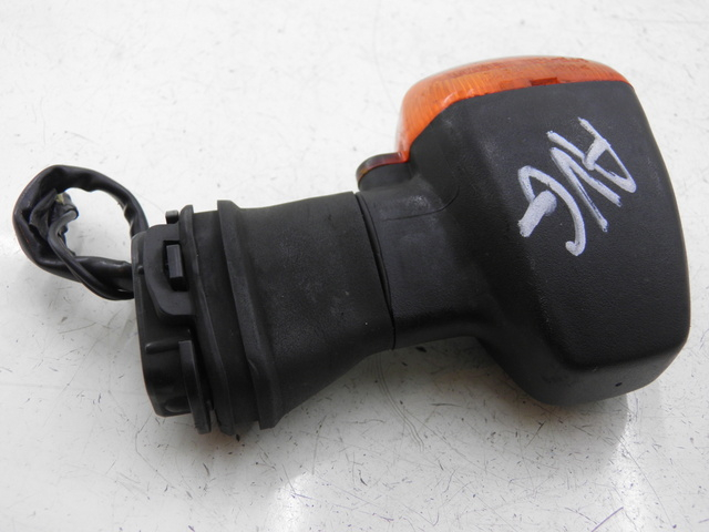 photo de FRONT LEFT TURN SIGNAL  YAMAHA FZS FAZER 1000 (2003 - 2005)