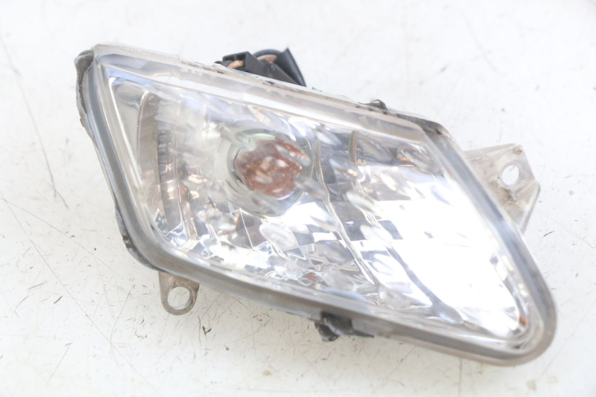 photo de LEFT FRONT TURN SIGNAL YAMAHA X-MAX XMAX 250 (2006 - 2009)