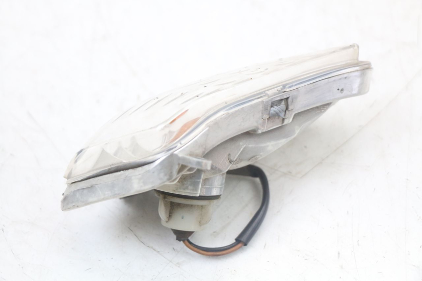 photo de LEFT FRONT TURN SIGNAL YAMAHA X-MAX XMAX 250 (2006 - 2009)