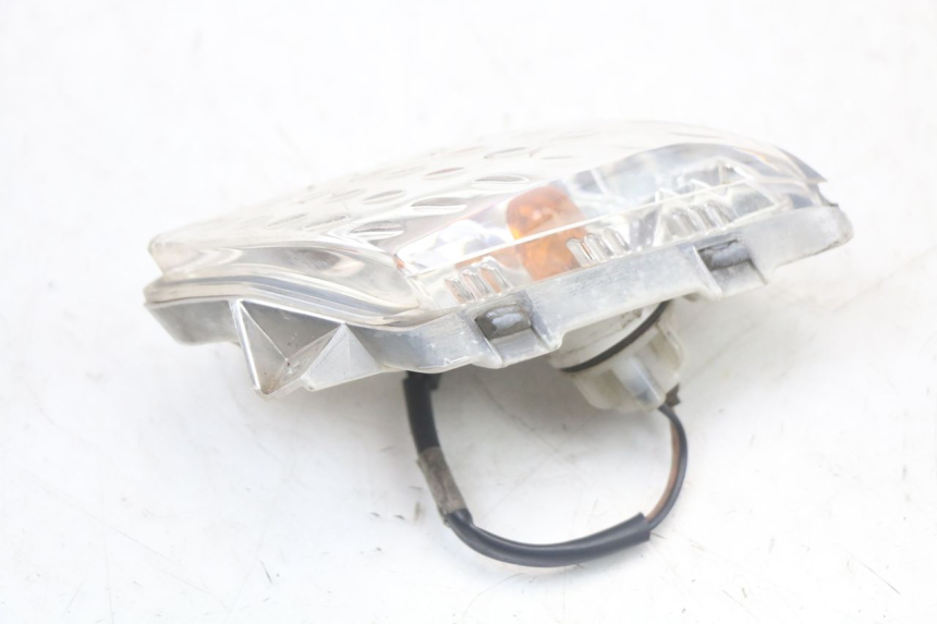 photo de LEFT FRONT TURN SIGNAL YAMAHA X-MAX XMAX 250 (2006 - 2009)