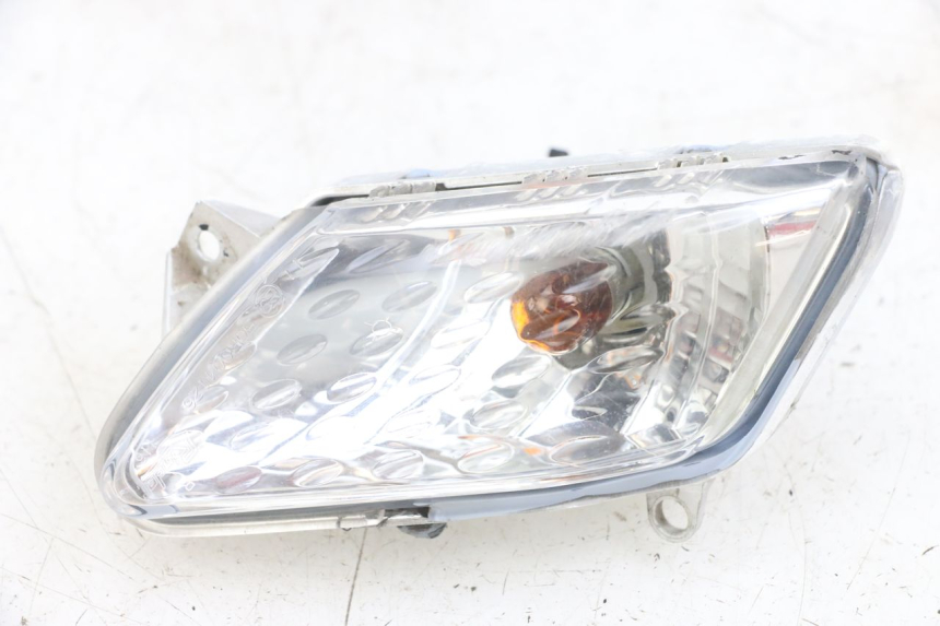 photo de LEFT FRONT TURN SIGNAL YAMAHA XMAX X-MAX 125 (2006 - 2009)