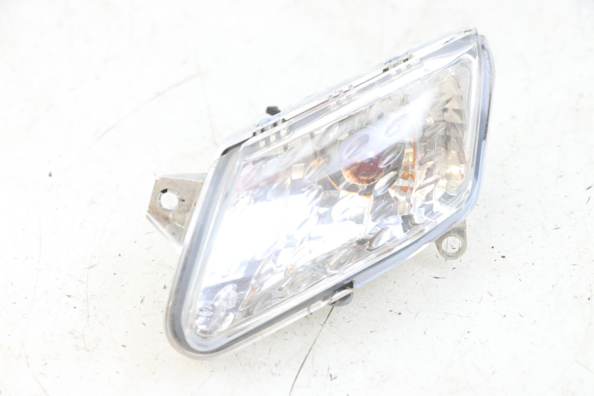 photo de LEFT FRONT TURN SIGNAL YAMAHA XMAX X-MAX 125 (2006 - 2009)