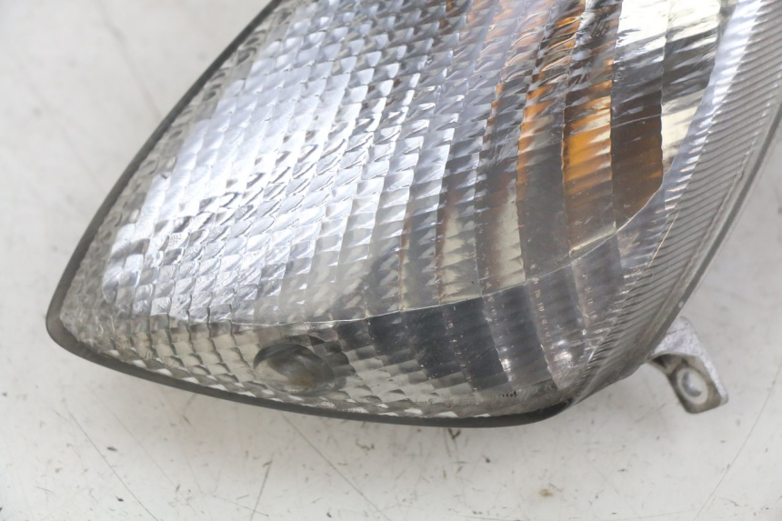 photo de LEFT FRONT TURN SIGNAL YAMAHA YP MAJESTY 125 (2007 - 2010)