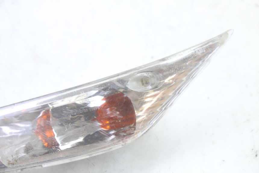 photo de FRONT LEFT TURN SIGNAL  PIAGGIO ZIP 4T 50 (2018 - 2020) - Zoom on usage condition