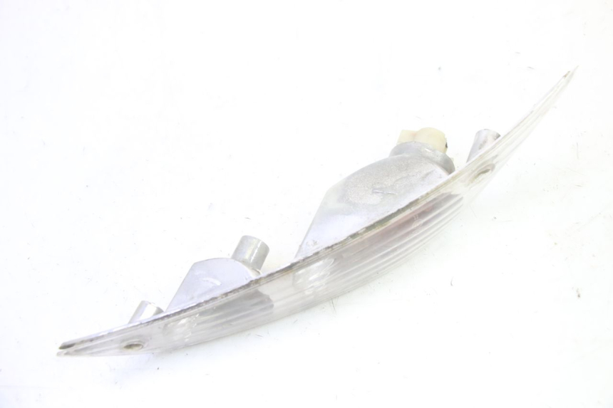photo de FRONT LEFT TURN SIGNAL  PIAGGIO ZIP 4T 50 (2018 - 2020) - Alternative perspective