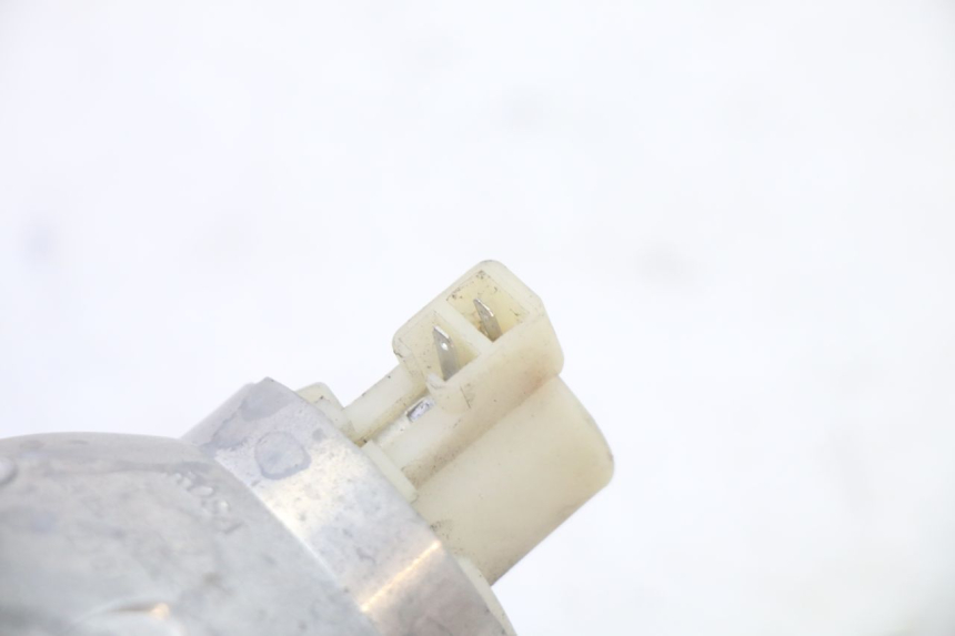 photo de FRONT LEFT TURN SIGNAL  PIAGGIO ZIP 4T 50 (2018 - 2020) - Fixing points details