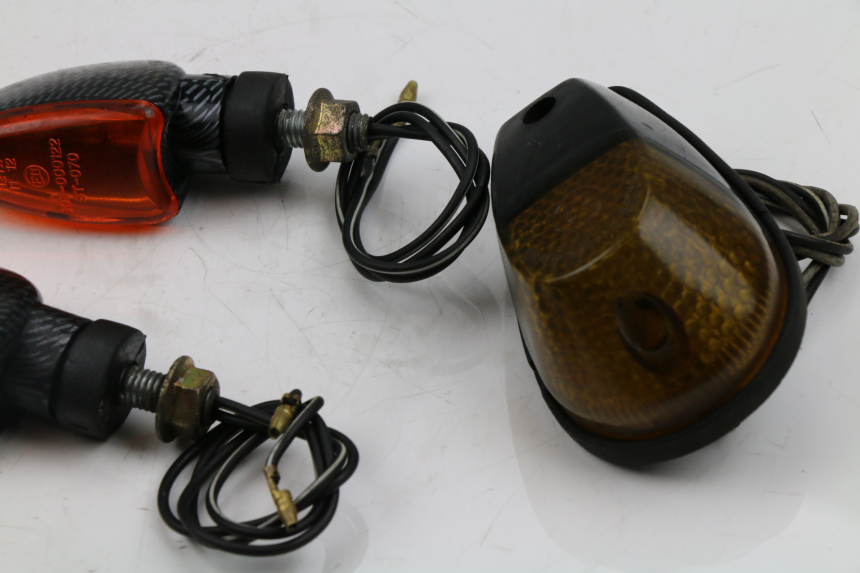 photo de FRONT TURN SIGNAL HONDA CBR F 600 (1996 - 1998)