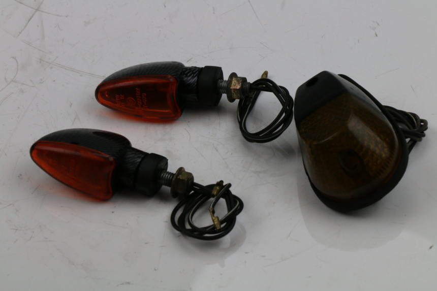 photo de FRONT TURN SIGNAL HONDA CBR F 600 (1996 - 1998)