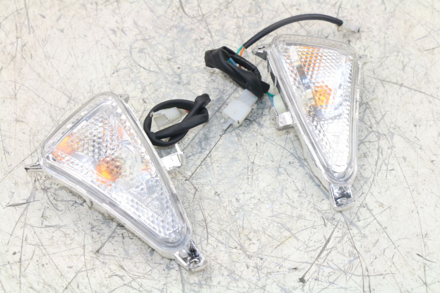 photo de FRONT TURN SIGNAL JM MOTORS MILANO 50 (2014 - 2019)