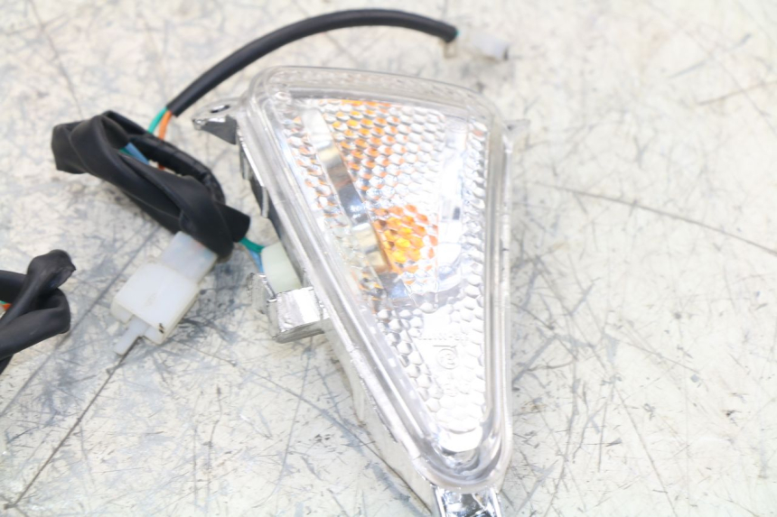 photo de FRONT TURN SIGNAL JM MOTORS MILANO 50 (2014 - 2019)