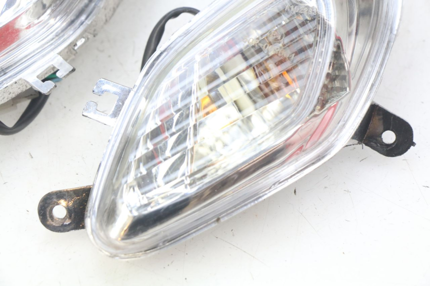 photo de FRONT TURN SIGNAL JM MOTORS SANTANA 50 (2014 - 2020)