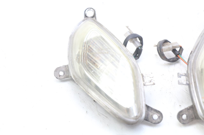 photo de FRONT TURN SIGNAL JM MOTORS SANTANA 50 (2014 - 2020)