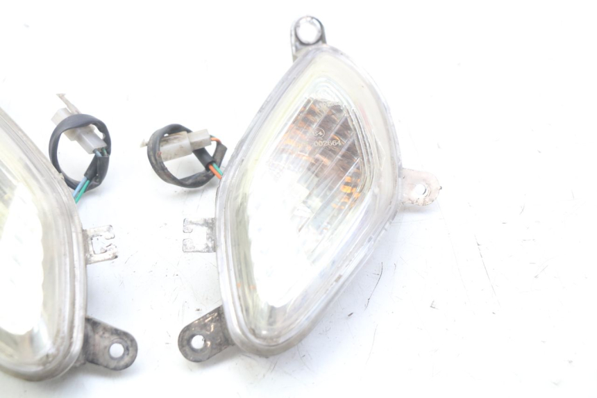 photo de FRONT TURN SIGNAL JM MOTORS SANTANA 50 (2014 - 2020)