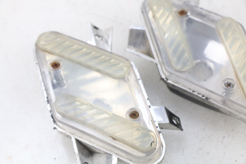 photo de FRONT TURN SIGNAL JONWAY GTX 2T 50 (2014 - 2020)