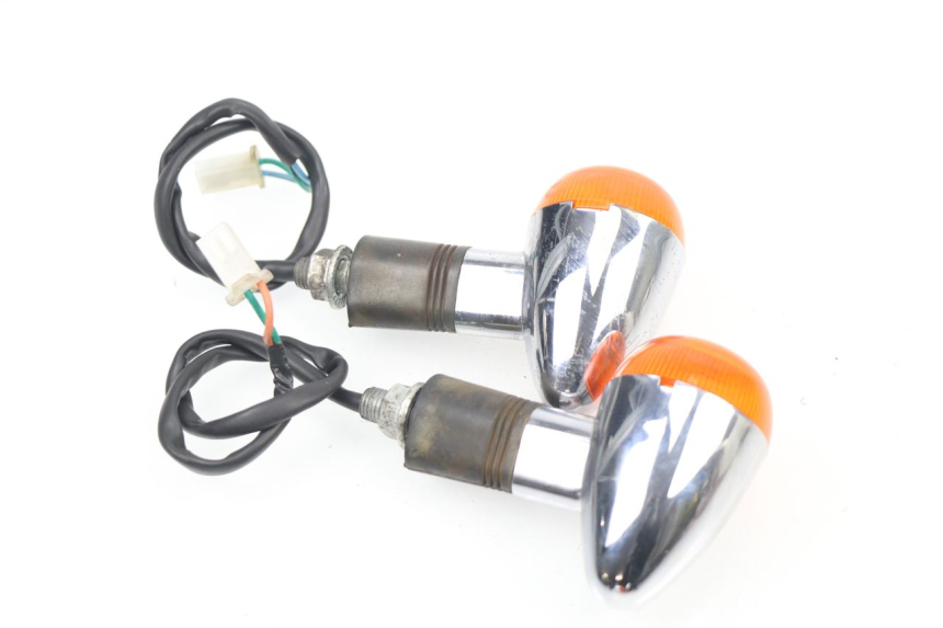 photo de FRONT TURN SIGNAL LIFAN ROYAL KING 250 (2011 - 2019)