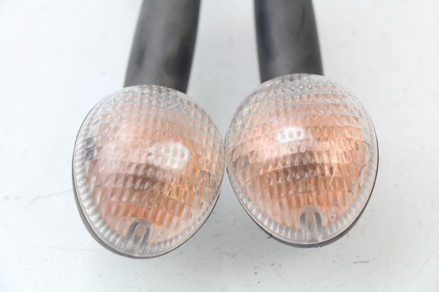 photo de FRONT TURN SIGNAL PEUGEOT LUDIX 50 (2008 - 2017)