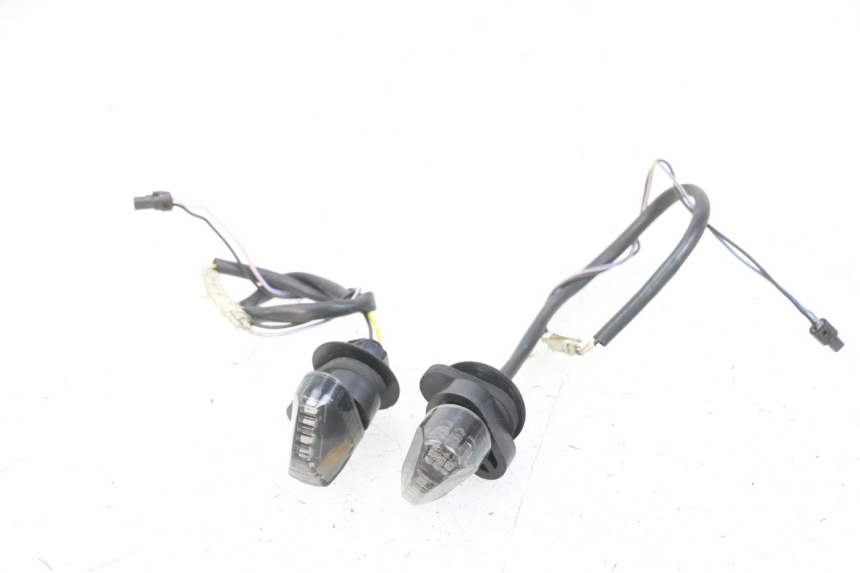 photo de FRONT TURN SIGNAL PIAGGIO MP3 500 (2011 - 2015)