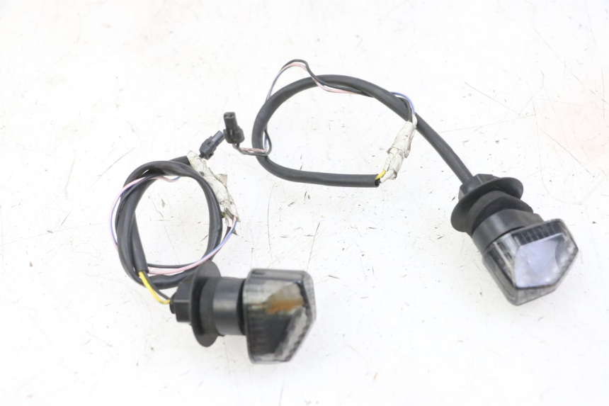 photo de FRONT TURN SIGNAL PIAGGIO MP3 500 (2011 - 2015)