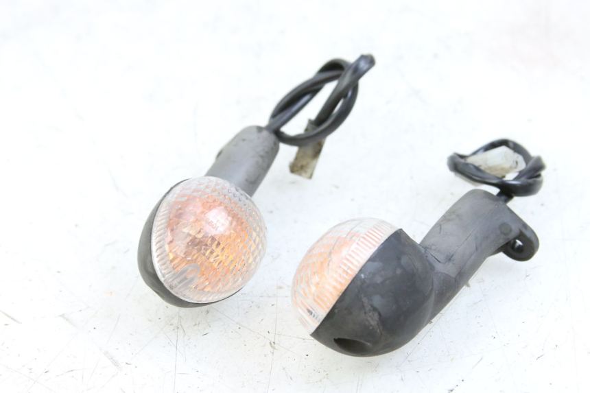 photo de FRONT TURN SIGNAL PEUGEOT LUDIX 50 (2005 - 2007)