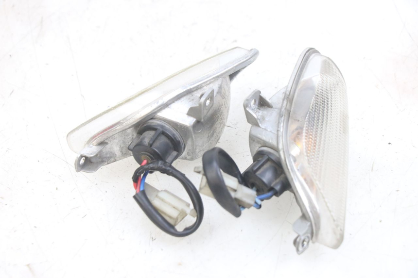 photo de FRONT TURN SIGNAL PIAGGIO NEW TYPHOON 50 (2018 - 2021)