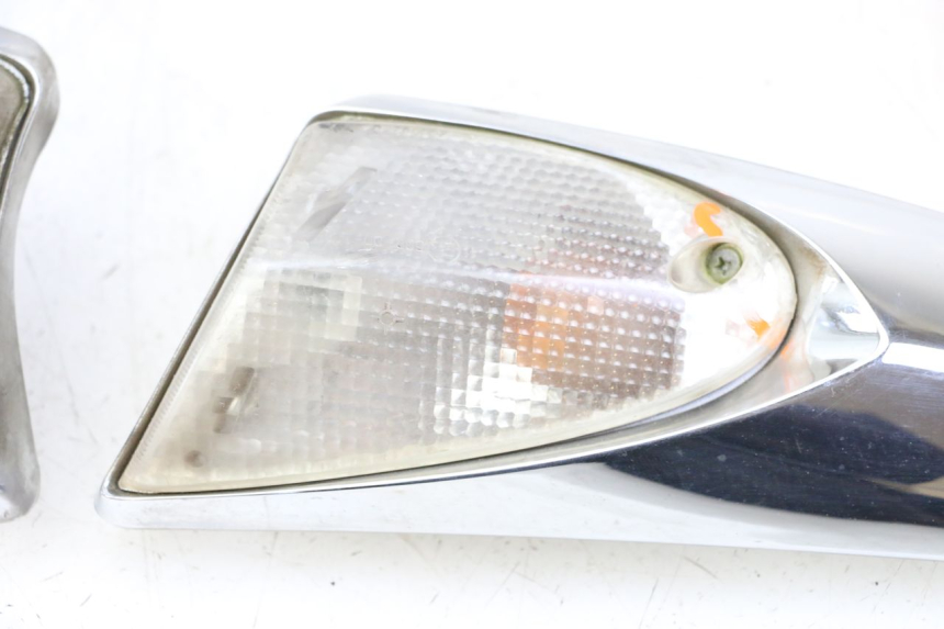 photo de FRONT TURN SIGNAL PIAGGIO XEVO - X EVO 125 (2007 - 2016)