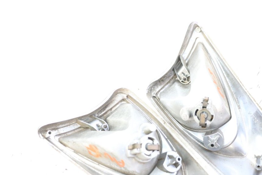 photo de FRONT TURN SIGNAL PIAGGIO XEVO - X EVO 125 (2007 - 2016)