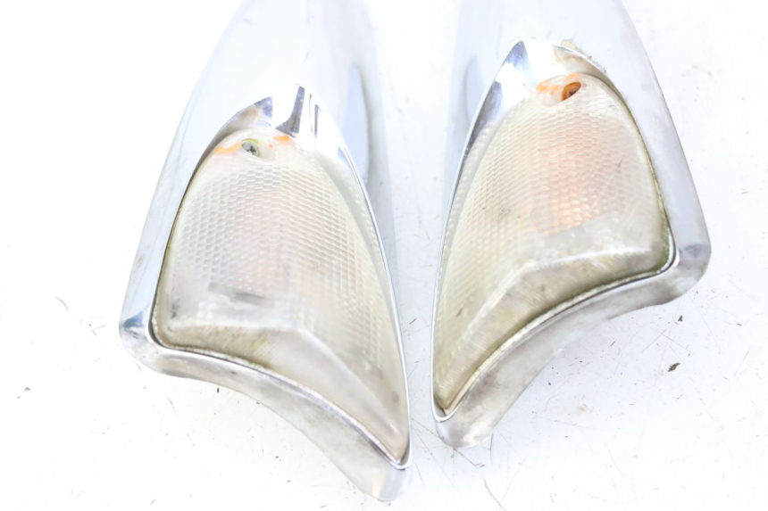 photo de FRONT TURN SIGNAL PIAGGIO XEVO - X EVO 125 (2007 - 2016)